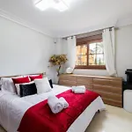 Apartment 3 Bed In Gazules Del Sol Estepona