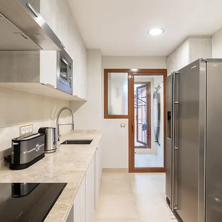 3 Bed In Gazules Del Sol Appartement Estepona
