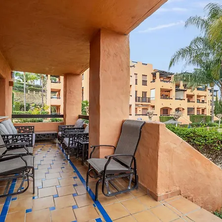 Appartement 3 Bed In Gazules Del Sol Estepona