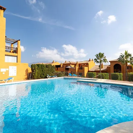 3 Bed In Gazules Del Sol Appartement Estepona